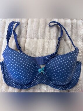 Victoria’s Secret bra